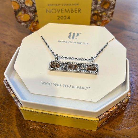 Bomb Party November 2024 Statement Bar Goddess - Picture 1 of 2